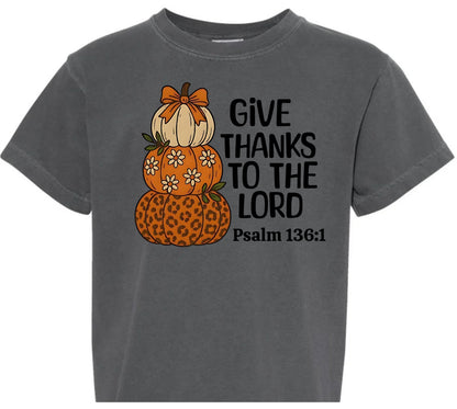Give Thanks Stacked Pumpkins (Adult)